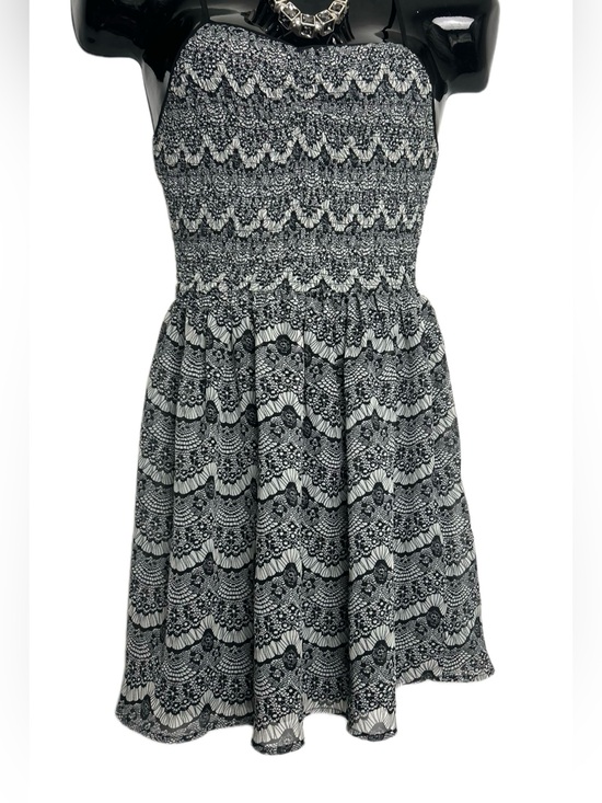 dELiA*s Dresses & Skirts - Black and White Strapless Smocked Sundress